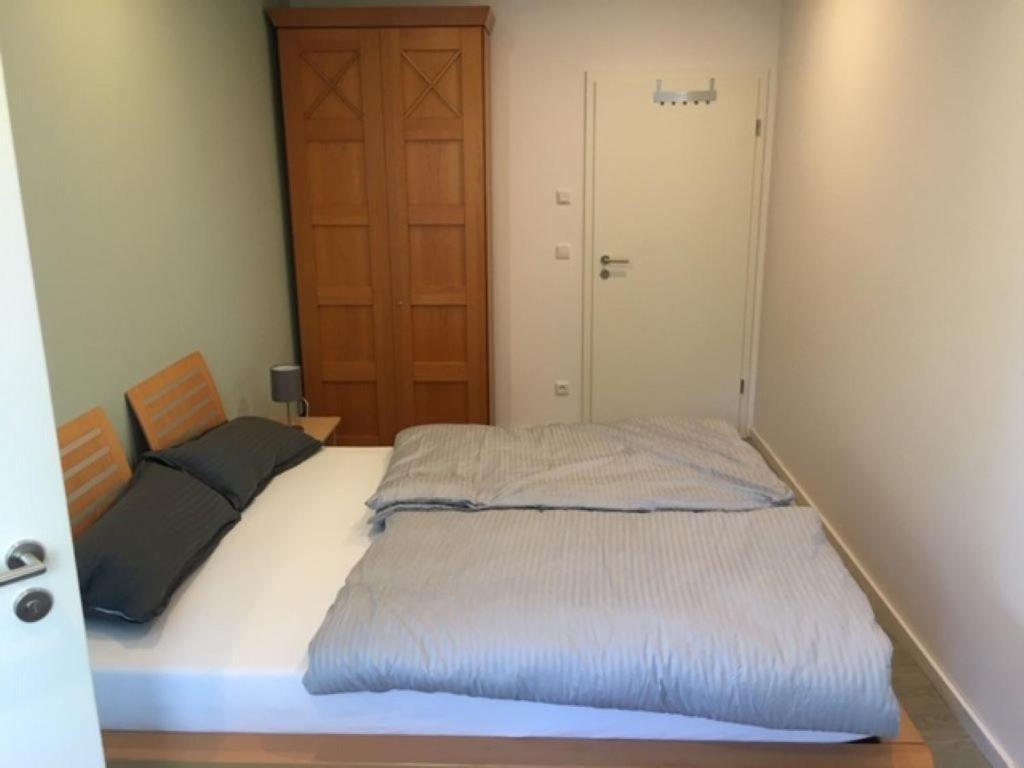 Gaeste Und Messezimmer 아델하이즈도프 외부 사진